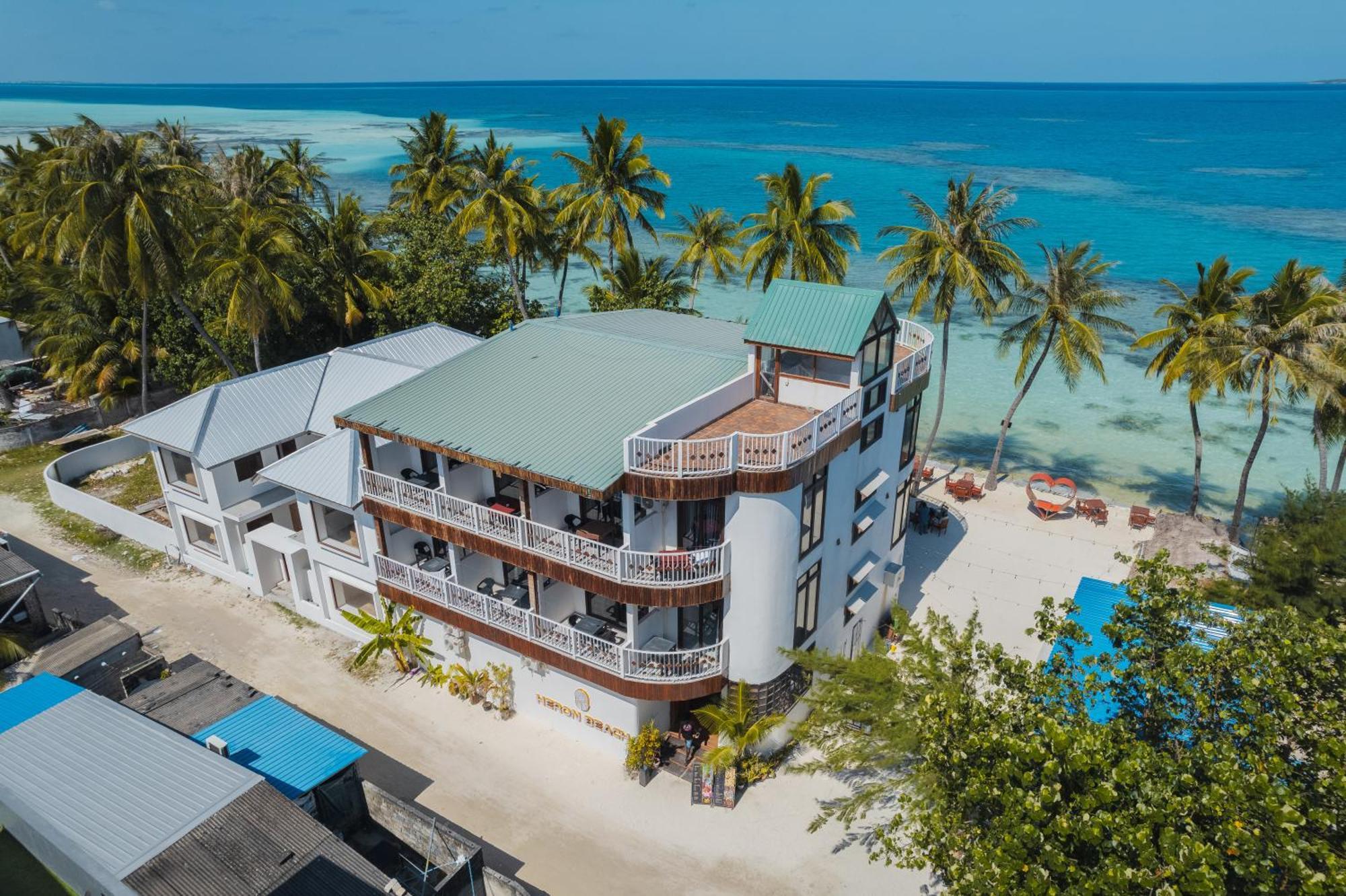 Heron Beach Hotel - The Best Maldivian Getaway In Dhiffushi,Maldives 외부 사진
